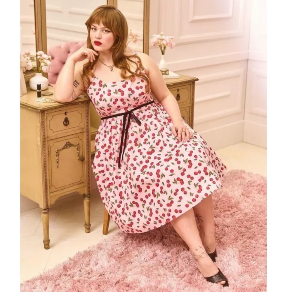 TORRID NWT Retro Chic Swing-Skirt Dress